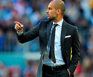 Manchester United: Chọn Guardiola thay Van Gaal