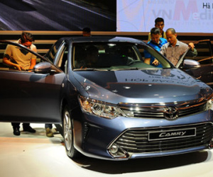 Từ 1/10, giá xe Toyota tăng tới 55 triệu