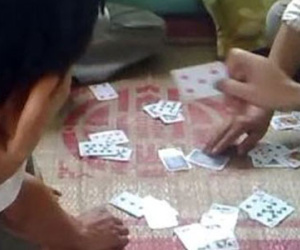Mâu thuẫn khi chơi bài, thầy giáo bị đồng nghiệp đánh chấn thương sọ não