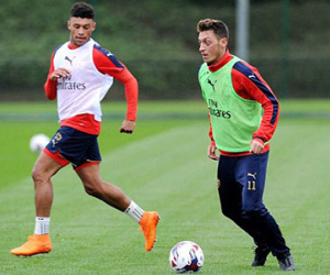 Arsenal "thưởng đậm" Ozil, lương cao chót vót