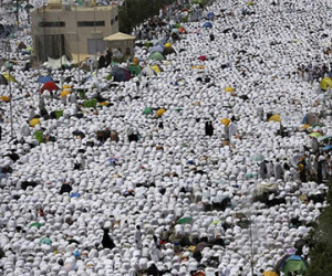 Cảnh trăm ngàn người chen chúc ở Mecca trước giẫm đạp