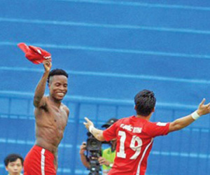 Khán giả với V.League 2015: Đầu mùa háo hức, cuối mùa ủ ê