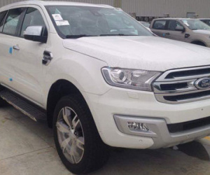 Ford Everest 2015 bất ngờ xuất hiện tại Hải Dương