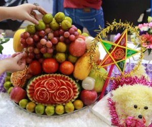 Đầu bếp chạy sô làm mâm ngũ quả ngày Trung thu