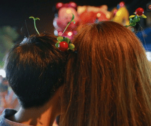Giới trẻ Hà Nội bất kể nam nữ thi nhau "trồng rau trên đầu" đi chơi trung thu