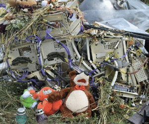Tìm thấy hài cốt của nạn nhân trong vụ máy bay MH17