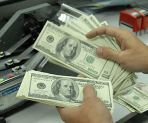 Ngân hàng nhà nước bất ngờ hạ trần lãi suất USD còn 0,25%