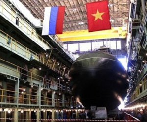 Nga hạ thuỷ tàu ngầm cuối cùng cho Việt Nam