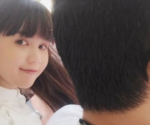 Ngọc Trinh hạnh phúc khi bạn trai tới chúc mừng sinh nhật tại trường quay