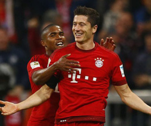 Cầu thủ vô danh ghi 8 bàn/26 phút làm lu mờ thành tích của Lewandowski