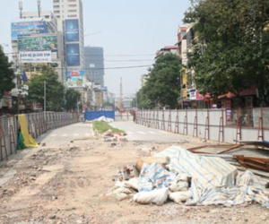 Dự án đường sắt đô thị Nhổn - ga Hà Nội ì ạch: Ban quản lý nói gì?