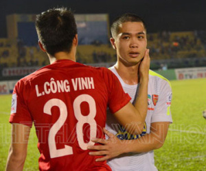 Tiền đạo Công Vinh: "Hãy chia sẻ, cổ vũ trước khi đòi hỏi"