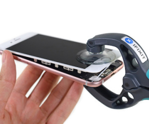 Tại sao iPhone 6s có thể sống dưới nước trong 1 giờ?