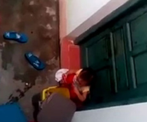 Vụ trẻ mầm non bị bỏ ngoài sân nhặt rác ăn: Cháu bé là con cô giáo