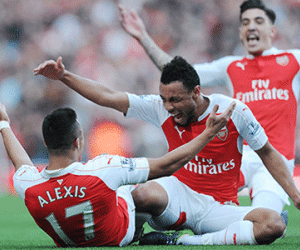 Arsenal 3-0 Man United: Sau 4 năm, Arsenal mới đánh bại Man United