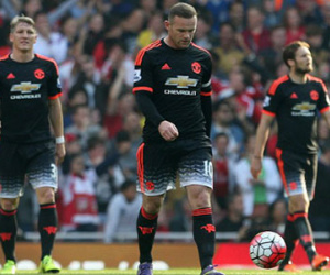 Van Gaal: "Tôi thấy sốc khi Man Utd thua"