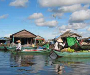 Campuchia di dời gần 1.000 gia đình người Việt ở Biển Hồ