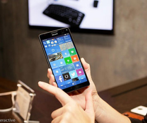 Continuum của Lumia 950 khiến fan iPhone thèm thuồng