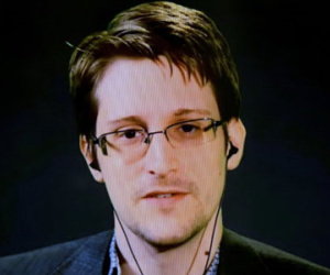 Edward Snowden sẵn sàng vào tù để về Mỹ