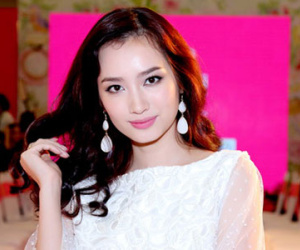HH Trúc Diễm phủ nhận tin đồn mang bầu