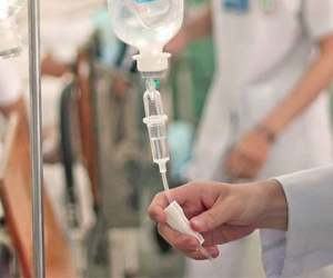 Lương cấp cao ngành y tế 225 triệu đồng một tháng