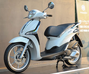 Cận cảnh Piaggio Liberty ABS vừa "chào" thị trường Việt