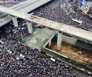 Đường vành đai 3 Hà Nội tê liệt hơn 2 giờ
