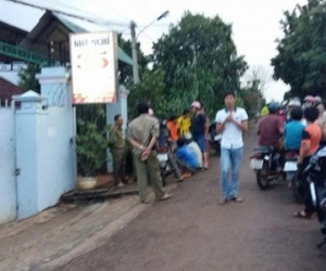 Đi nhà nghỉ với một phụ nữ, người đàn ông chết trên giường