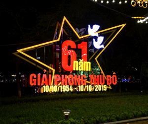 Hà Nội lung linh kỉ niệm 61 năm ngày giải phóng Thủ đô