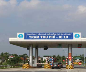 Bộ trưởng Đinh La Thăng: Không có chuyện trạm thu phí BOT "bủa vây"