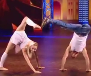 Clip: Màn biểu diễn khiến hàng triệu người "nín thở" dõi theo