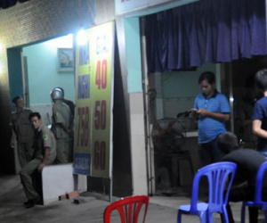Hai kẻ trói tay chân, giết bạn đồng tính bị bắt khi sắp vượt biên