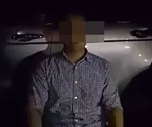 Clip người đàn ông khóc lóc khi phát hiện vợ ngoại tình nhờ định vị