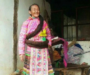 Người phụ nữ cứ gội đầu là một tuần tóc mới khô