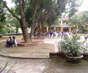 Giáo viên bắt học sinh xúc miệng bằng xà phòng vì nói tục