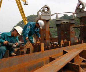 Doanh nghiệp Nhà nước bị cấm đầu tư địa ốc, ngân hàng, chứng khoán