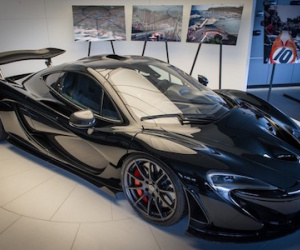 Siêu xe hàng hiếm McLaren P1 33 tỷ đồng tìm chủ nhân
