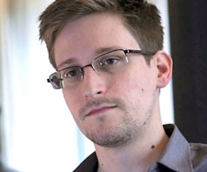 Bà Hillary khuyên 'kẻ lộ mật' Snowden không nên về Mỹ