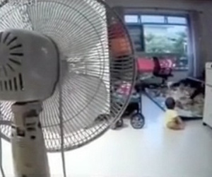 Bí mật gắn camera, bố thắt lòng phát hiện con gái 2 tuổi bị giúp việc ngược đãi