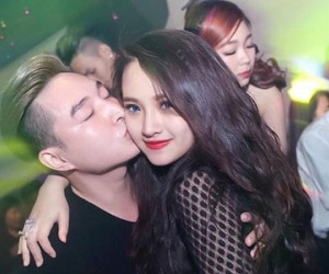 Chuyện tình vợ 9x ví chồng là "đàn bà" gây sốt