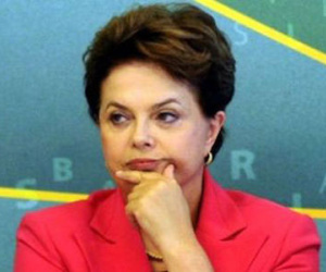 Nữ Tổng thống Brazil đứng trước nguy cơ mất ghế