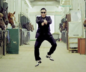 Psy mang điệu nhảy ngựa Gangnam Style đến Việt Nam