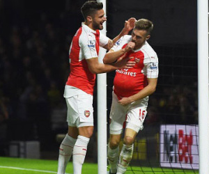 Sanchez phá bế tắc giúp Arsenal thắng tưng bừng