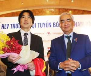VFF phải đền bù tiền tỷ nếu sa thải HLV Miura
