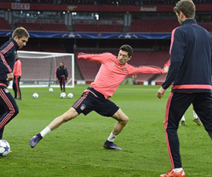 Guardiola: "Arsenal như con thú vì bị dồn vào chân tường"