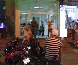 Một người thử chuông báo cháy ở chung cư Xa La khiến hàng trăm người chạy thục mạng