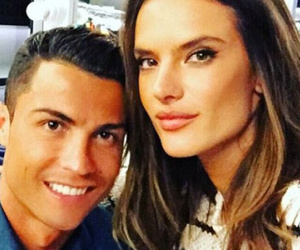 Ronaldo bẽ bàng nhận tin "sét đánh ngang tai"