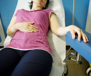 Cấp cứu cô gái mang thai ngoài tử cung vỡ vòi trứng