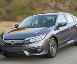 Honda Civic 2016 chốt ngày lên kệ, giá mềm 415,8 triệu đồng