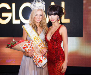 Hà Anh gợi cảm bên Hoa hậu Hoàn cầu 2015